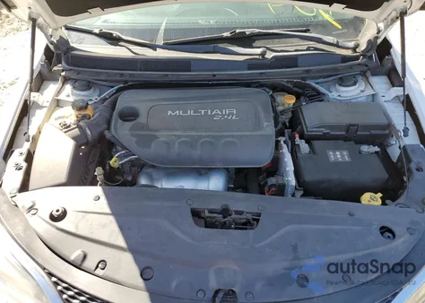 2015 Chrysler 200 Limited z USA, uszkodzony, nr VIN 1C3CCCAB3FN602770